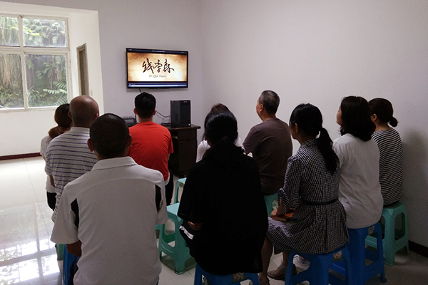 5d100a9da8c48.jpg 1.jpg