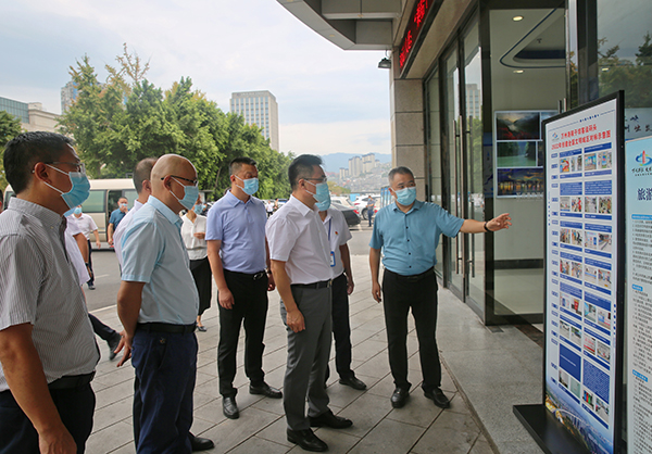 630c5fc45ba90.jpg 于書記來港調(diào)研全國(guó)文明城區(qū)創(chuàng)建工作.jpg